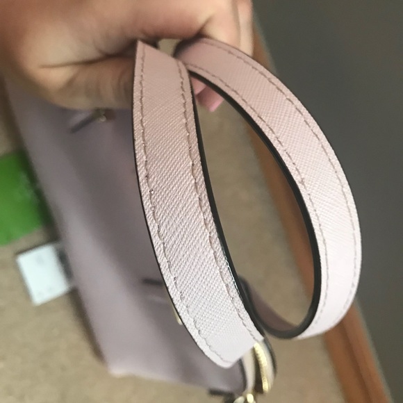 ‼️SOLD‼️ Kate Spade Pink Crossbody - Picture 4 of 6